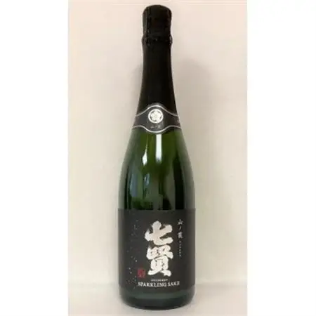 山梨県産スパークリング日本酒　山ノ霞(720ml)【配送不可地域：離島】【1202616】