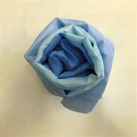 山梨の伝統が蘇る【郡内織物:富士桜工房】スカーフさらつや 32cm×150cm (ブルー)【配送不可地域：離島】【1234647】