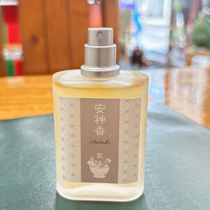 和漢アロマ水【安神香（あんしんこう）】氣　50mL スプレータイプ ｜ リラックス 癒し 気分転換 自然派 寝室用 ストレス解消 仙台市              