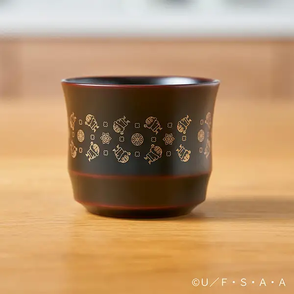 クレヨンしんちゃん 川連漆器カップ 雪柄 黒【詩の国秋田株式会社】[C16701]