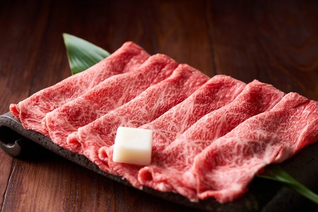 神戸牛すき焼き（かたﾛｰｽ）400g
