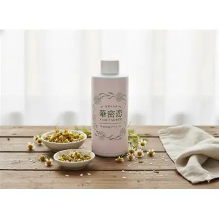 華密恋(KAMITSUREN)カモミールエキス100%薬用入浴剤 300ml(医薬部外品)【1723703】