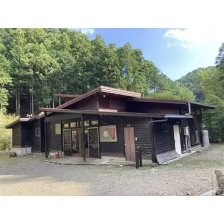 B＆Bゲストハウス「森の駅」(森の間)4人宿泊券【配送不可地域：離島・沖縄県】【1694650】