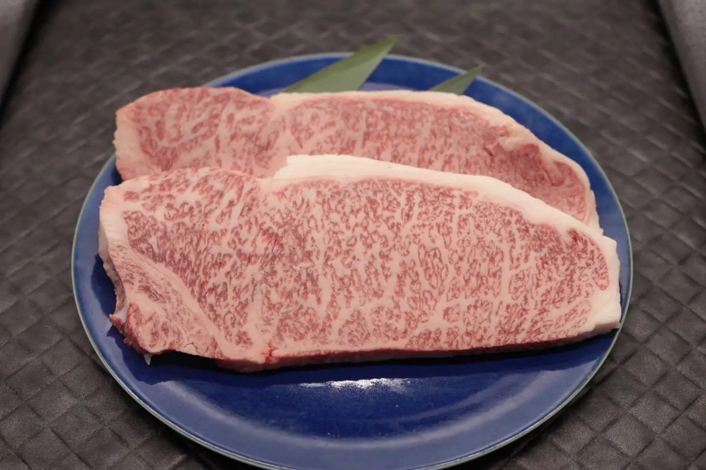 厳選松阪牛サーロインステーキ300ｇ（150g×2枚）　MA13