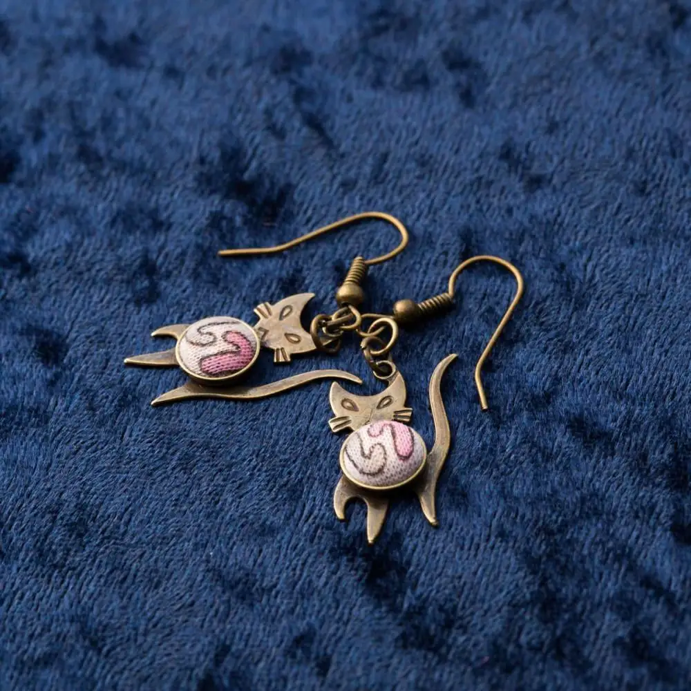 【福岡市返礼品】昭和ビンテージ ねこピアス | アクセ ファッション 人気 おすすめ 送料無料