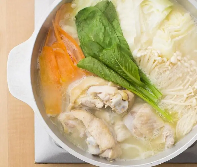 【定期便】水炊き とり田 水たき セット 4人前 全6回 | ふるさと納税 水たき 水炊 みずたき 鍋 福岡市 鶏肉 ポン酢 つみれ 冷凍 人気 ご当地 お土産 スープ付き 便利 おすすめ ランキング お取り寄せ 福岡県 送料無料