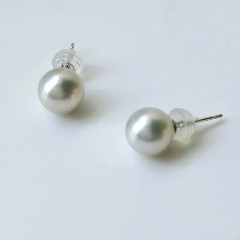 真珠 ピアス パール アクセサリー ジュエリー ファッション 7.5mm K14WG 国産 あこや 冠婚葬祭 慶事 誕生日 結婚式 記念日 お祝い 贈答用 贈り物 ギフト プレゼント 普段使い おしゃれ カジュアル 三重県 伊勢 志摩市 / カジュアルにフォーマルに大活躍、ナチュラルグレーのパールピアス & イヤリング (ピアス)
