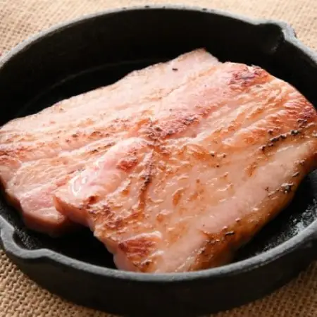 【今帰仁アグー専門店 長堂屋】今帰仁アグーのスモークベーコン 約500g×1パック【配送不可地域：離島】【1732255】