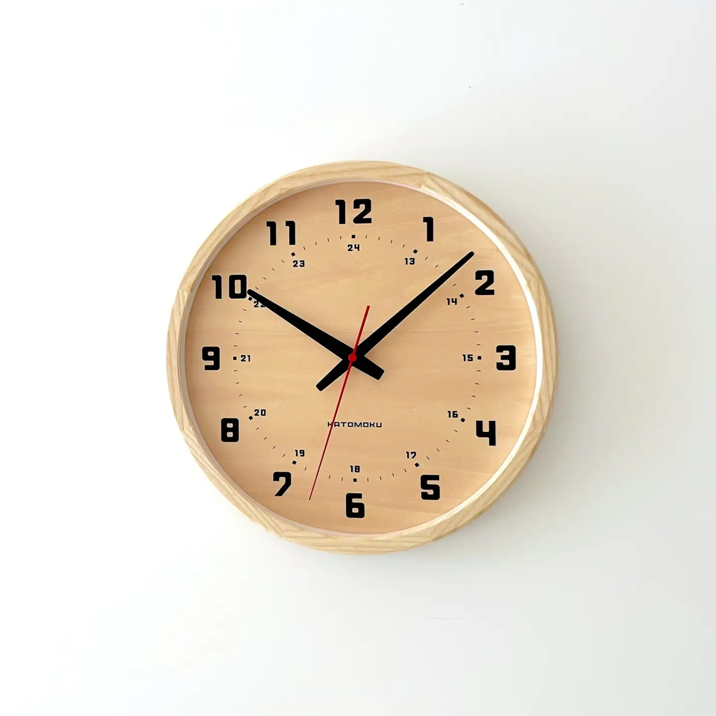 KATOMOKU muku clock 8 ≪km-81NARCS≫木製掛け時計(ナチュラル/SKP電波スイープムーブメント(連続秒針))【R7558】