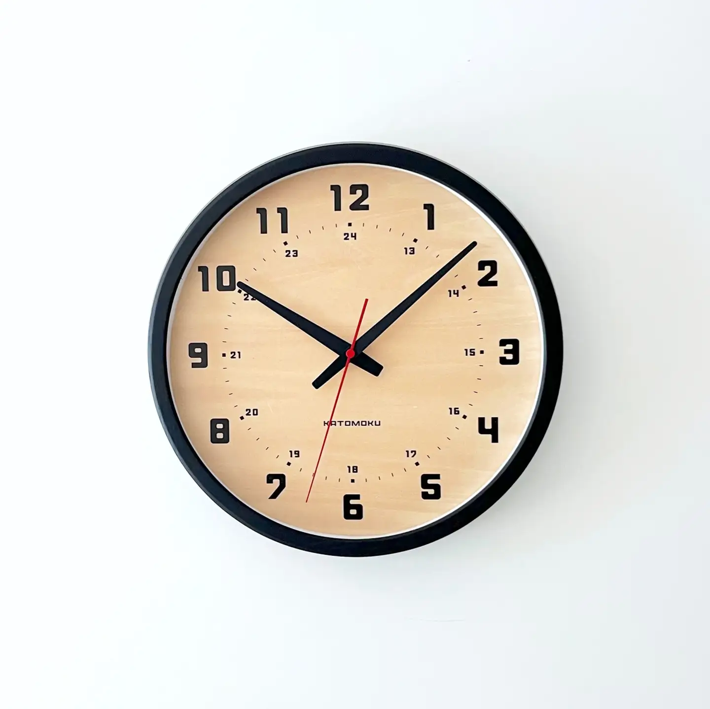 KATOMOKU muku clock 8 ≪km-81BKRCS≫木製掛け時計(ブラック/SKP電波スイープムーブメント(連続秒針))【R7542】