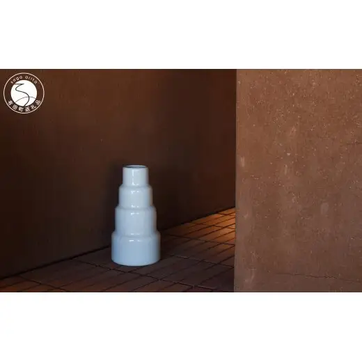 1616/ S&B Vase High White【1616/arita japan】有田焼 ショルテン＆バーイングス デザイン オランダ 花器 花瓶 ベース 白磁 白 シンプル シック モダン ギフト 新築祝い お祝い A95-62