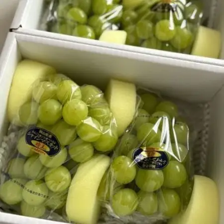 【先行受付|9月上旬頃より順次発送】岡山県産『シャインマスカット』　約1kg(2房)【配送不可地域：離島・北海道・沖縄県】【1726918】