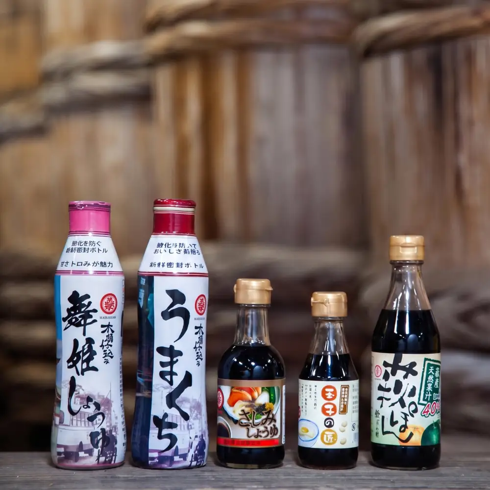 木桶で仕込む地産醤油。桑田醤油の人気&定番&防府天満宮コラボ!5種類っちゃセット 桑田醤油有限会社 山口県 防府市 A-C24 醤油 詰め合わせ 調味料 ぽん酢 ギフト 木桶仕込み 天然醸造 食べ比べ 甘口 濃厚 卵かけ