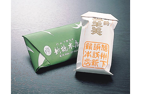 011-001 【銘菓】 新鶴 塩羊羹