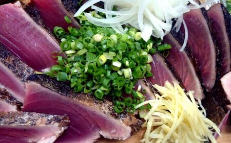 冷凍炭焼き鰹のタタキ2㎏ 【ヤマシン特選】