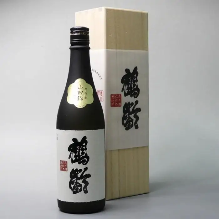 日本酒 鶴齢 純米大吟醸 東条産山田錦 37%精米 720ml【鶴齢 純米大吟醸 四合瓶 1本 日本酒 720ml 青木酒造 新潟 地酒 厳選 晩酌 熱燗 お酒 酒 さけ お中元 お歳暮 贈答】