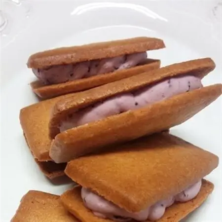 青森カシスのバターサンド 10個入り_菓子・スイーツ 焼き菓子  _【配送不可地域：離島】【1074461】