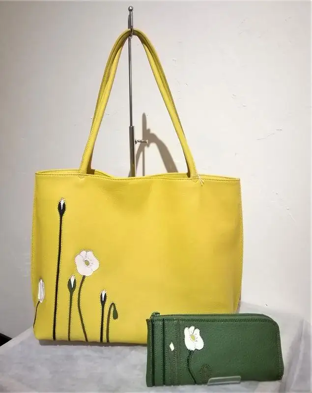 「鞄工房　香」ポピー柄ショルダーバックと財布セット