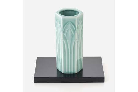 【伊万里焼】青磁鎬彫六角花瓶 027-H674