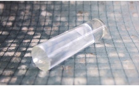 女性にお勧め！印鑑13.5mm「水晶」花柄イタリアンレザ印鑑ケース付[5839-1384]　 赤色
