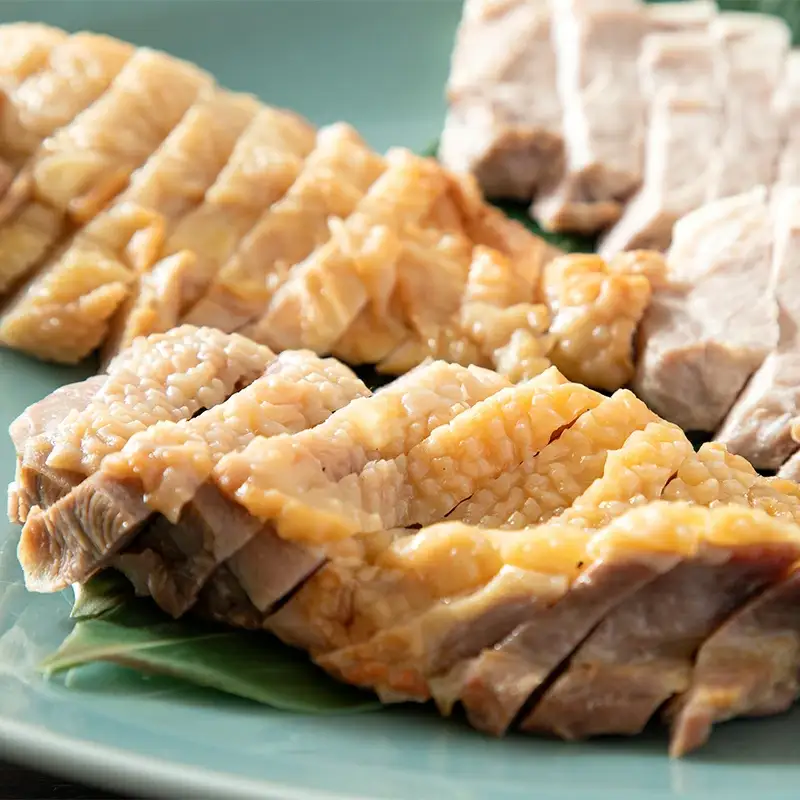 比内地鶏と大館さくら豚の吟醸酒粕漬セット【月曜･火曜 配送指定不可】　135P2901