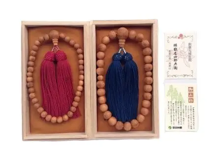 御山杉　お念珠　男女ペア　男性用：青　女性用：ワインレッド／世古林業　銘木　数珠　三重県　度会町　伊勢志摩