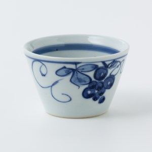 【伊万里焼】伊万里陶苑 ぶどう柄うどん猪口 070-H720