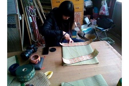 【宮崎畳店】畳工場見学と手縫いミニうすべり製作体験（１名分）