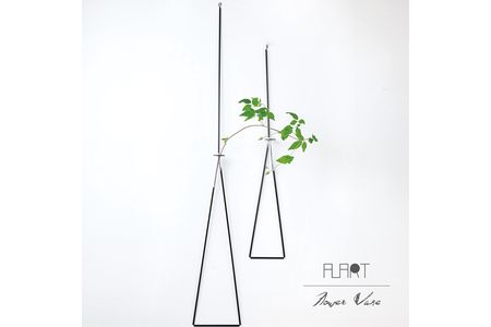 ALART〈アルアート〉　Strings　SMセット（Strings　S・M　各1個）壁面用花器　　インテリア　金属素材を用いたモダンなアイテム　アルミならではの80ｇと軽量さ・手染めによる漆黒色が特徴 F7Z-217