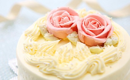 懐かしい昭和の味わい♪  バタークリームケーキ 北海道 新ひだか町 のオリジナルケーキ