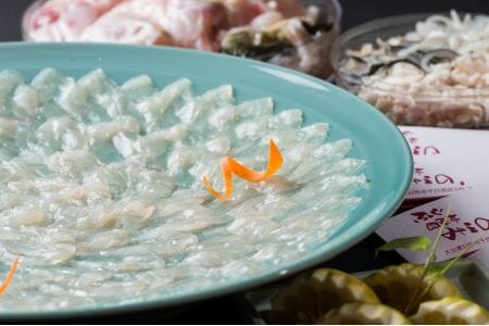 とらふぐ刺しふぐ鍋セット（2～3人前）［冷蔵］ふぐ料理・うなぎ料理専門店！「四季亭みえの」