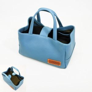 「三嶋柄入り」ハンドメイド 牛革 ミニバッグ(大)＜水色＞ バッグ やわらかい 牛革 裏地 は 綿 を使用 かわいい ハンドメイド おしゃれ レディース シンプル 贈り物 ギフト プレゼント 手提げ バック