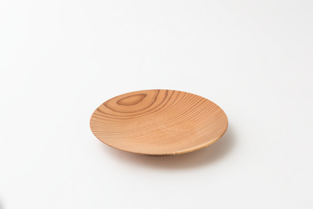 【FIL】小国杉プレート(小) SUGI PLATE SMALL　プレート 小 皿 割れない 木製 食器 ウッドプレート 浅い 丸 円形 杉 小国杉 受注生産 おしゃれ ギフト 贈答用 Foreque 熊本 阿蘇 南小国町 送料無料