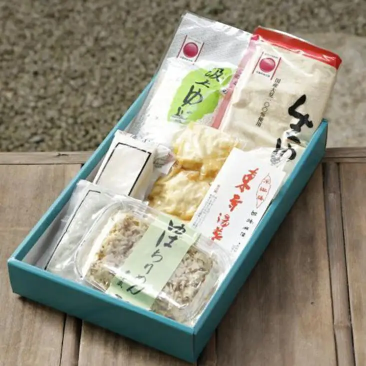 【三田久】生湯葉＆生麩詰合せ(900g)｜京都 ゆば 老舗 人気［ 京都 老舗 湯葉 ゆば 人気 おすすめ 総菜 おばんざい グルメ お取り寄せ 通販 送料無料 ふるさと納税 ］