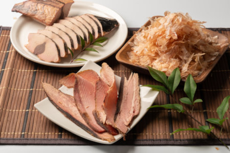 自然食品の元祖鰹生節＆かつお燻製セット【A94】