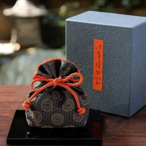 【石黒香舗】匂い袋 部屋用 置き型巾着大 （黒）