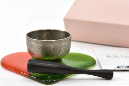 京都・二方屋「舞妓りん（MY CORIN）ガラスハート＜茶柿＞」 工芸品 おりん 仏具