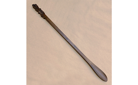 シューホーンM（ロング靴ベラ・軽井沢彫） 工芸品 木材 