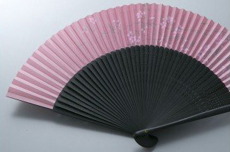 【L-565】鈴木扇子店 近江扇子 女性用桜ピンク地(黒染骨) ［高島屋選定品］