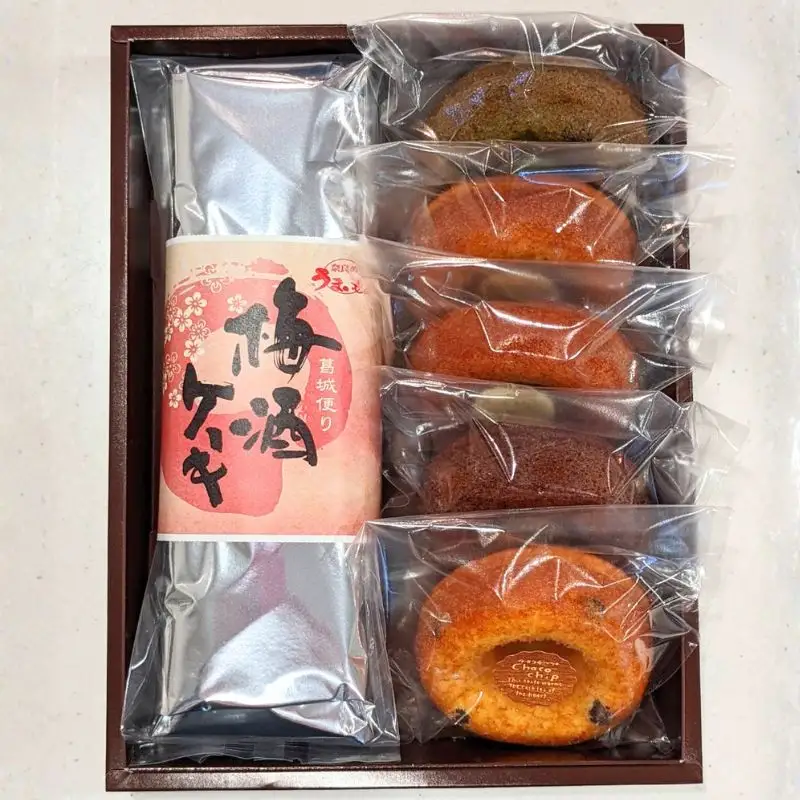 葛城便り　梅酒ケーキ　と　焼ドーナツ　５種　詰め合わせ　地元酒蔵　梅乃宿　の梅酒使用／道の駅　かつらぎ　奈良県　葛城市【ekik015】