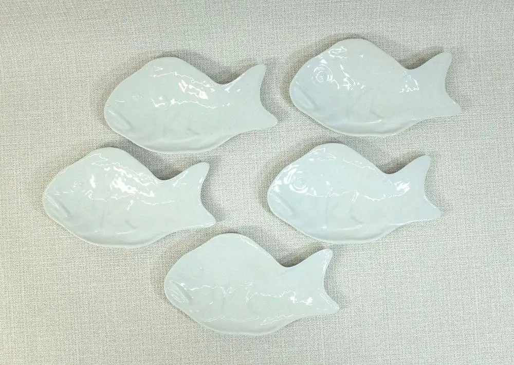 【波佐見焼】１６．５×９.５cm白無地のお皿５枚組　鯛  【西海陶器】 ５ ４４００３