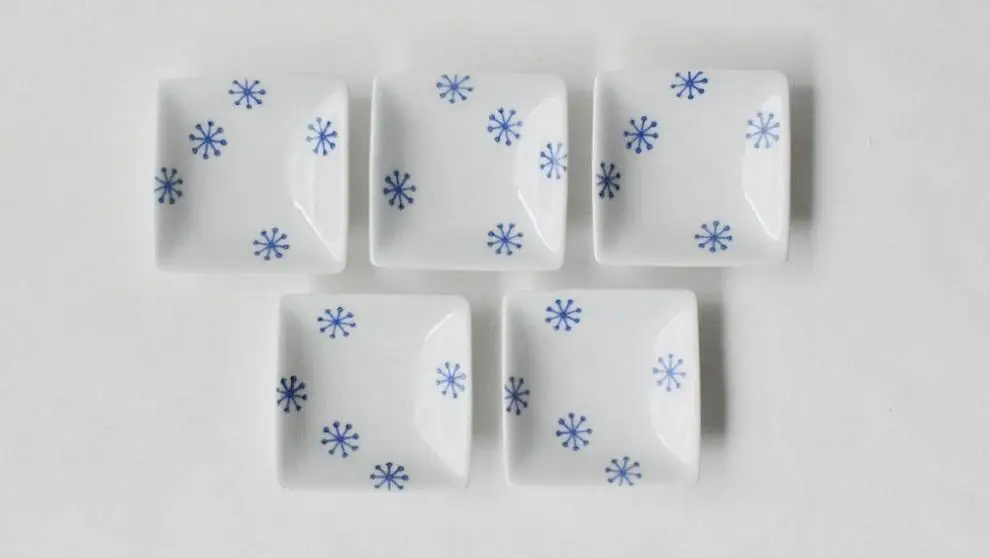 【AB489】【波佐見焼】es判子 角小皿 ゆきはな 【西海陶器】5 43471