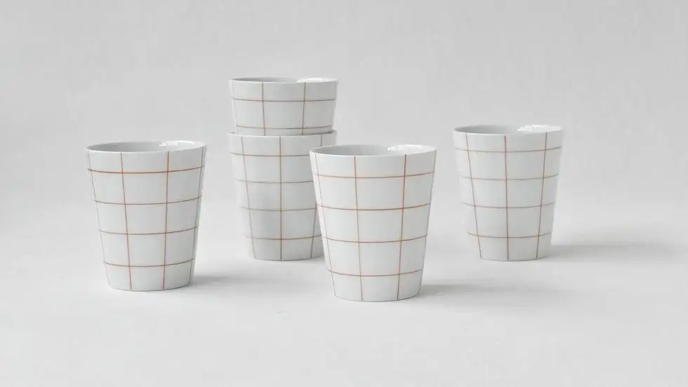 【AB569】【波佐見焼】es cup　チェック RD(M) 【西海陶器】5　42130