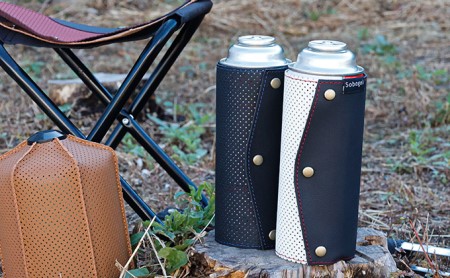 CB（カセットボンベ）缶カバー【アウトドア キャンプ BBQ】 アウトドア用品 キャンプ用品 アクセサリー ドレスアップ SNS映え エシカルレザー 高級さ バイカラー 衝撃保護 耐久性  ホワイト×ブラック