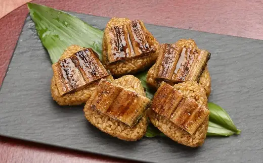 貝新物産 木曽三川うなぎ使用 うなぎおこわむすび 80g×6個 うなぎ ウナギ 鰻 おにぎり おむすび お米 米 冷凍 三重県 桑名市