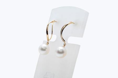 【AB790】あこや真珠（8～8.５ｍｍ珠）デザインピアス／Ｋ１８ＹＧ