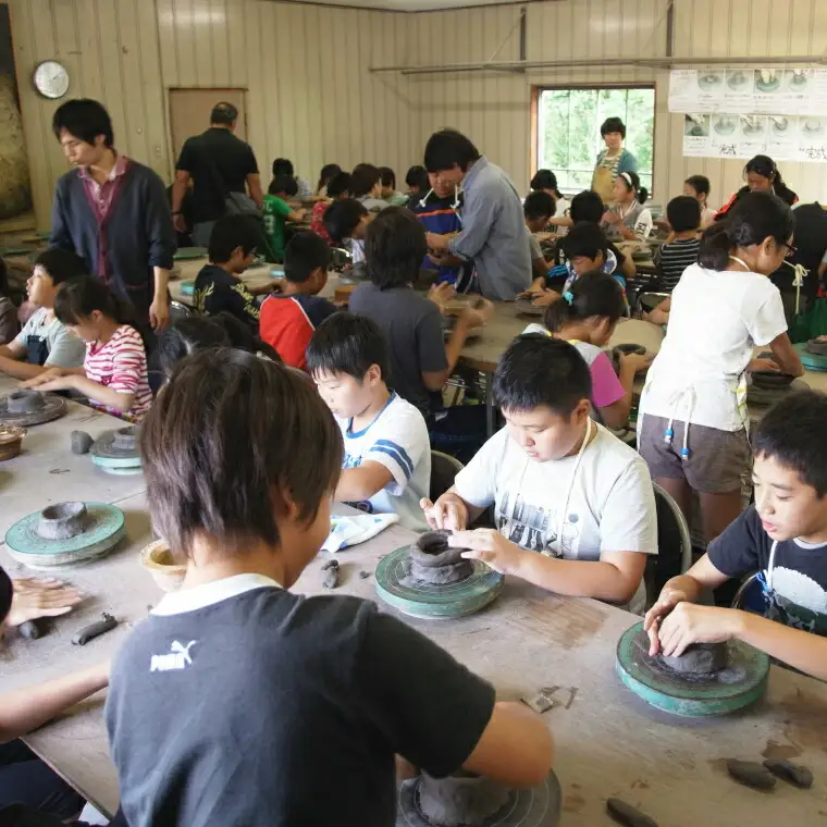 大登り窯で焼く 陶芸手ひねり体験ペアチケット