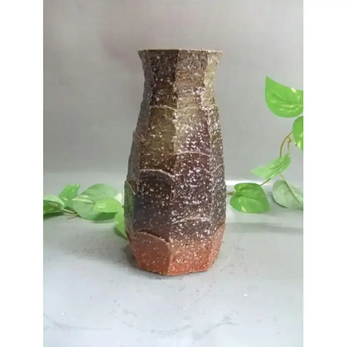 【信楽焼】荒土手づくり面取花入れ　花入　花器　花瓶（nha-001）