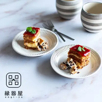 小石原焼 カネハ窯 飛び鉋プレートセット【小】(白×白ツヤ) AA105