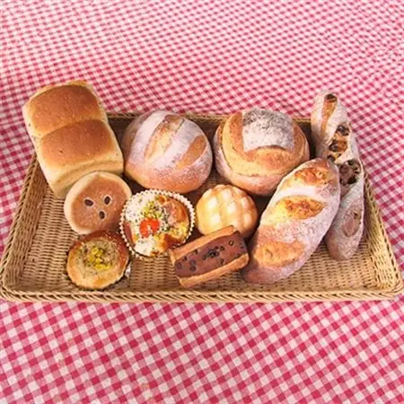 【国産小麦と天然酵母100%!】だるまのこだわりパン詰め合わせ(10個入)_ パン  ぱん_【配送不可地域：離島】【1071607】